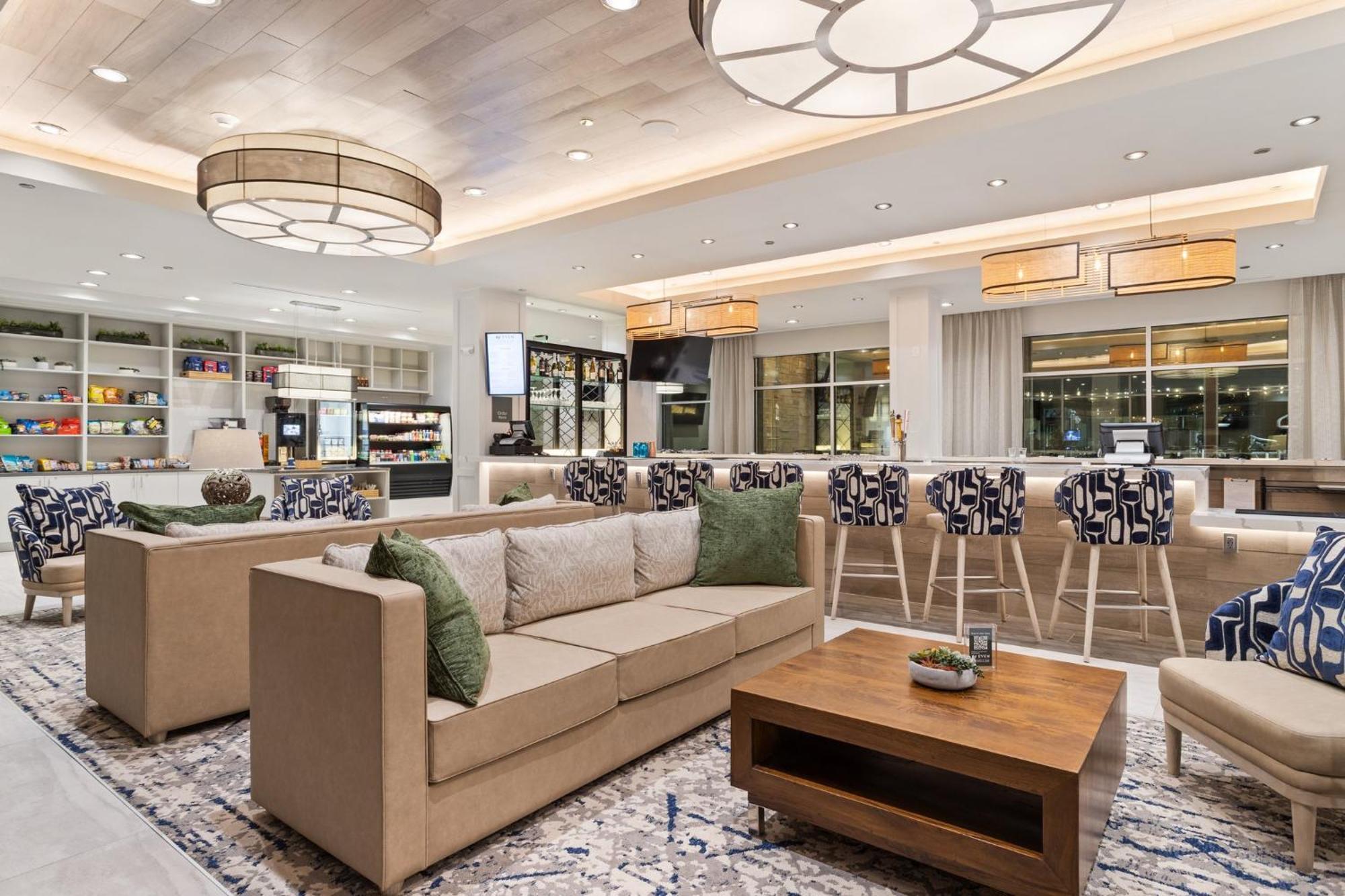 Even Uptown Near The Domain By Ihg Hotel 4*