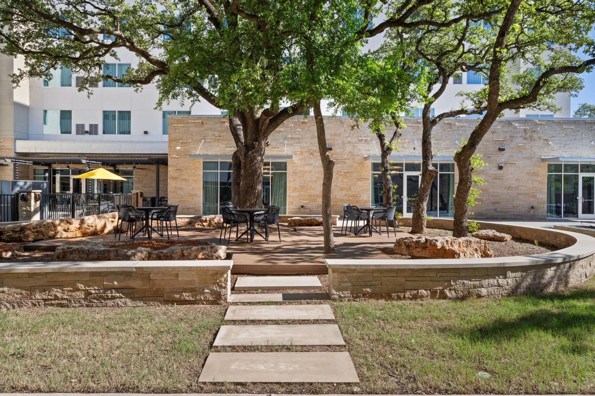 Hotel Even Uptown Near The Domain By Ihg Austin